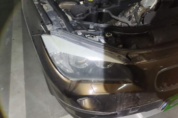 Used BMW X1 2012 sDrive20i Leading Model Right Front Headlight