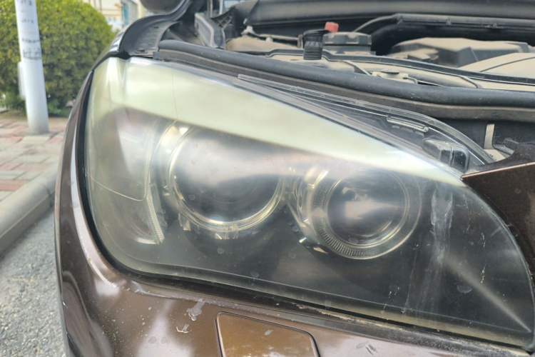 Used BMW X1 2012 sDrive18i Luxury Model Right Front Headlight