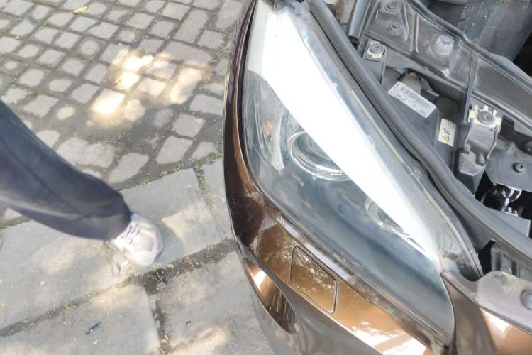 Used BMW X1 2012 sDrive18i Luxury Model Right Front Headlight