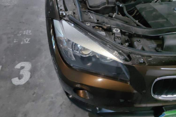 Used BMW X1 2012 sDrive18i Fashion Model Right Front Headlight