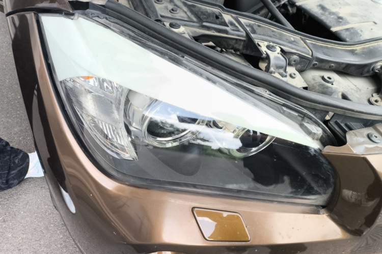 Used BMW X1 2012 sDrive20i Leading Model Right Front Headlight