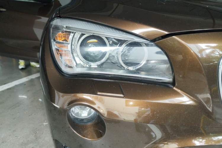 Used BMW X1 2012 sDrive18i Luxury Edition Right Front Headlight