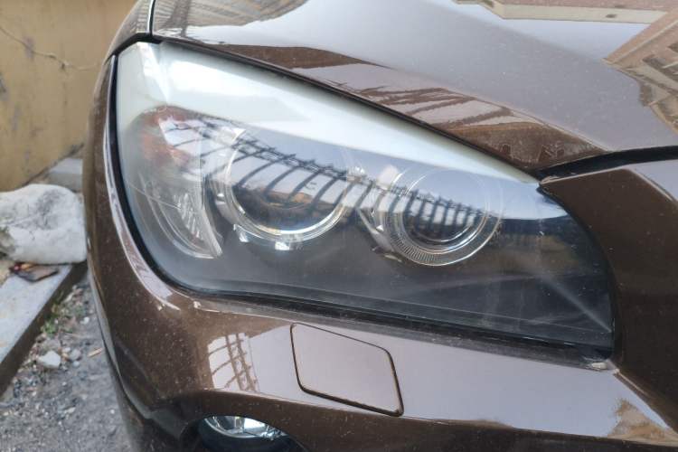 Used BMW X1 2012 sDrive18i Luxury Model Right Front Headlight