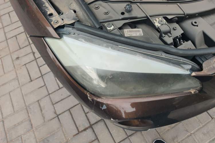 Used BMW X1 2012 sDrive18i Fashion Model Right Front Headlight