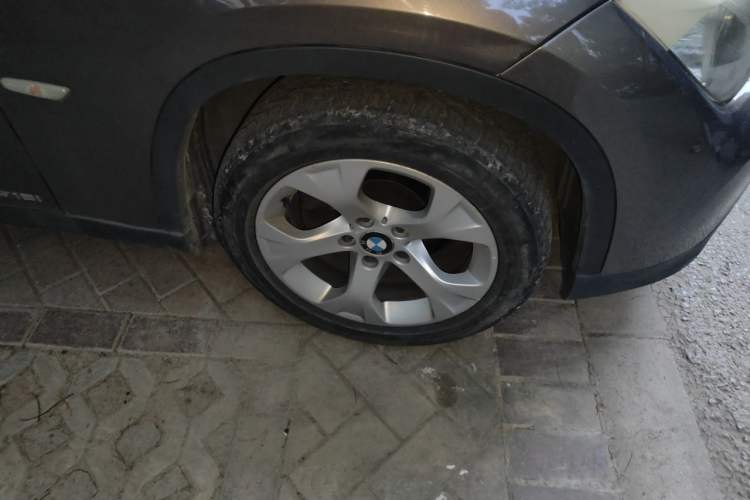 Used BMW X1 2012 sDrive18i Luxury Edition Right Front Wheel Hub