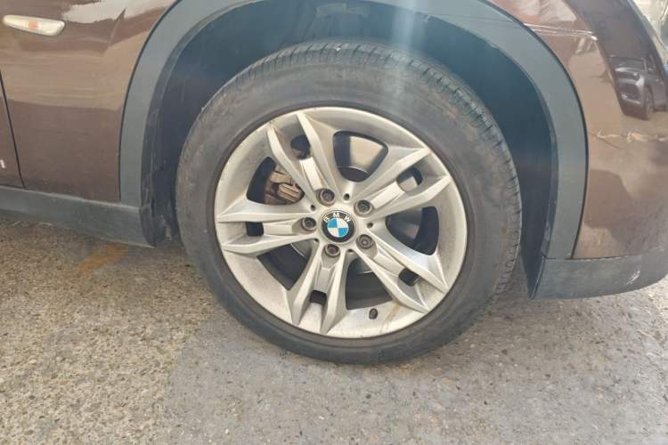 Used BMW X1 2012 xDrive20i Right Front Wheel Hub