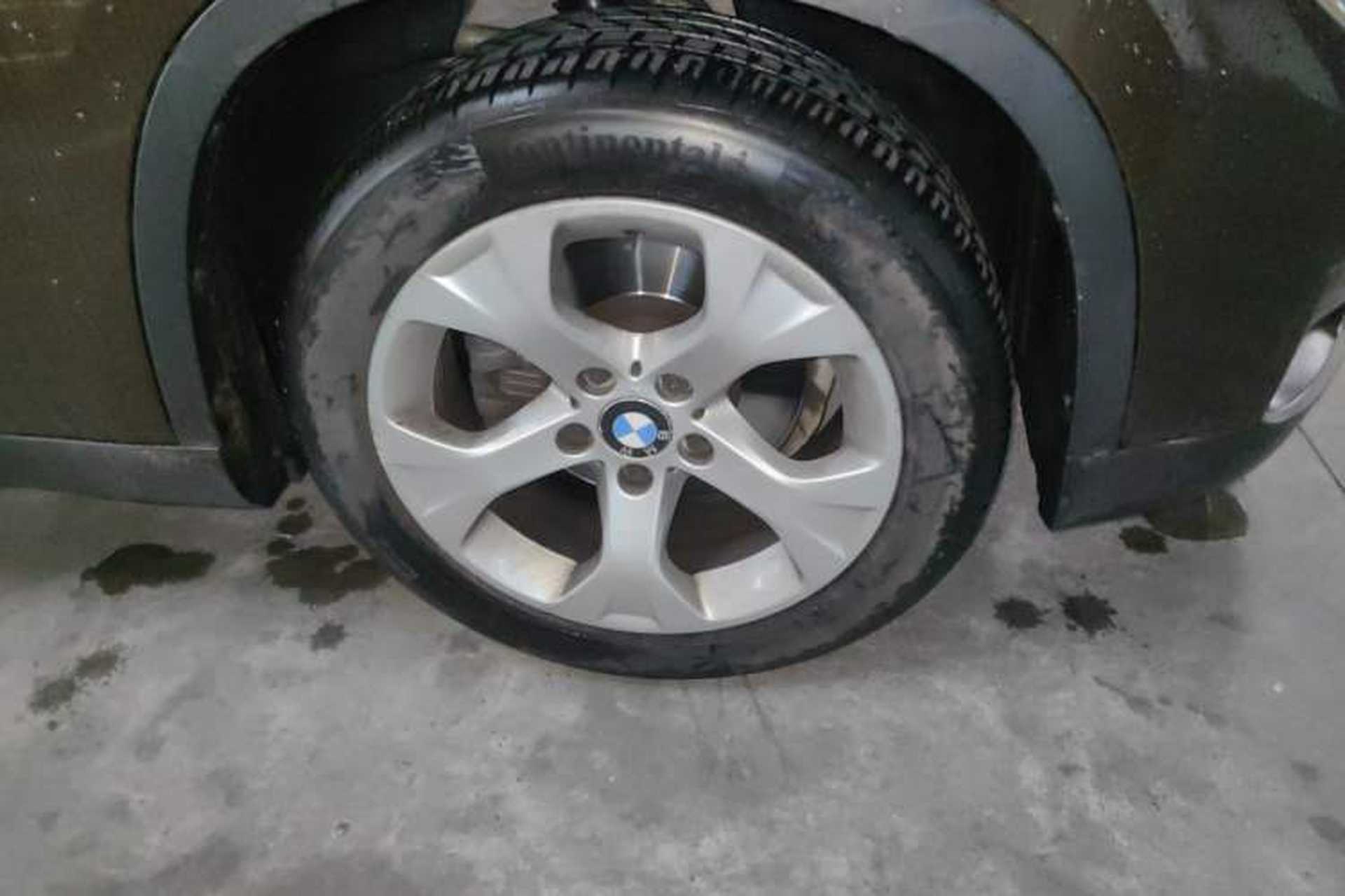 Used BMW X1 2012 sDrive18i Fashion Model Right Front Wheel Hub