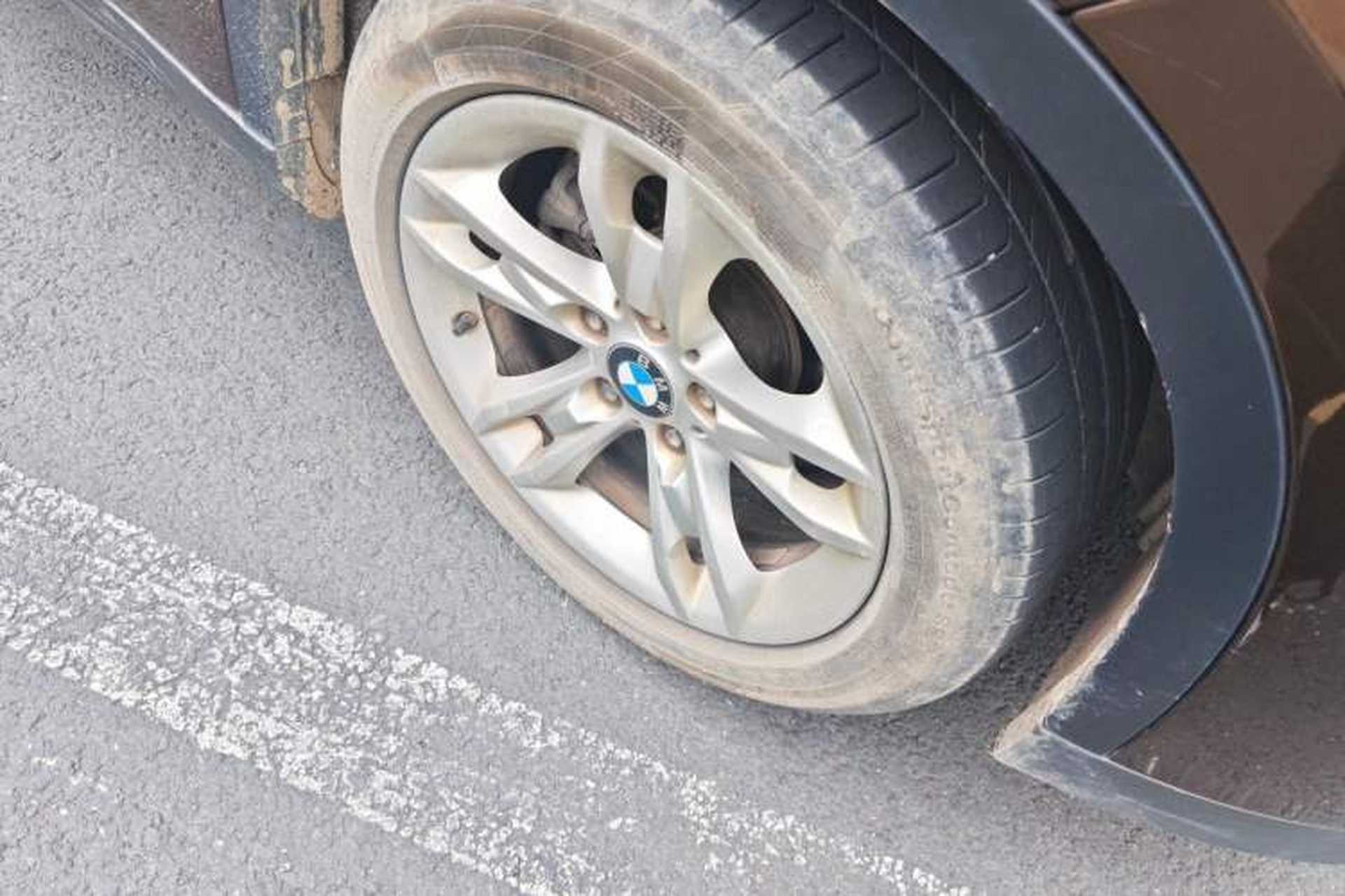 Used BMW X1 2012 sDrive20i Leading Model Right Front Wheel Hub