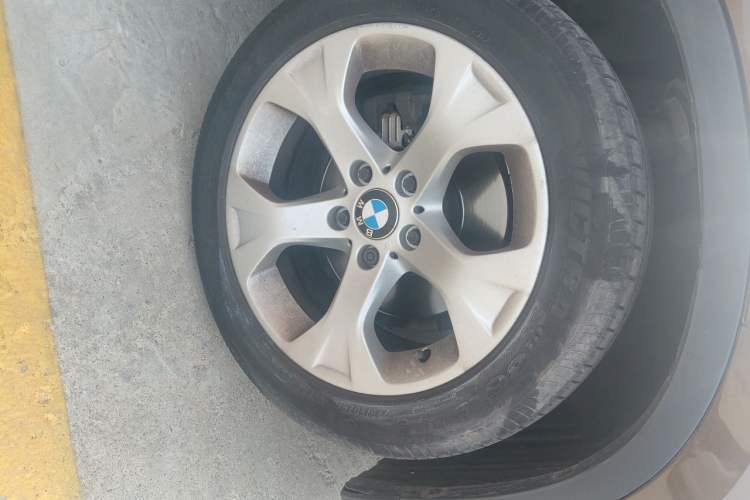 Used BMW X1 2012 sDrive18i Luxury Edition Right Front Wheel Hub