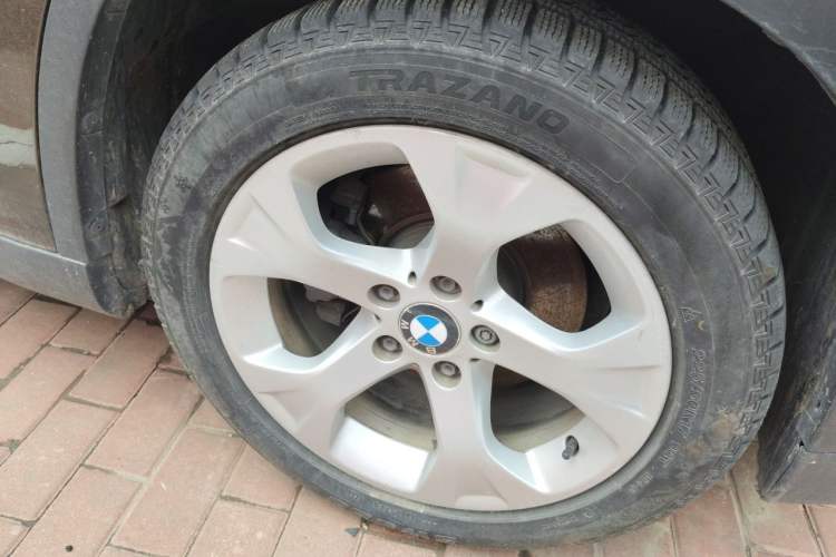 Used BMW X1 2012 sDrive18i Luxury Model Right Front Wheel Hub