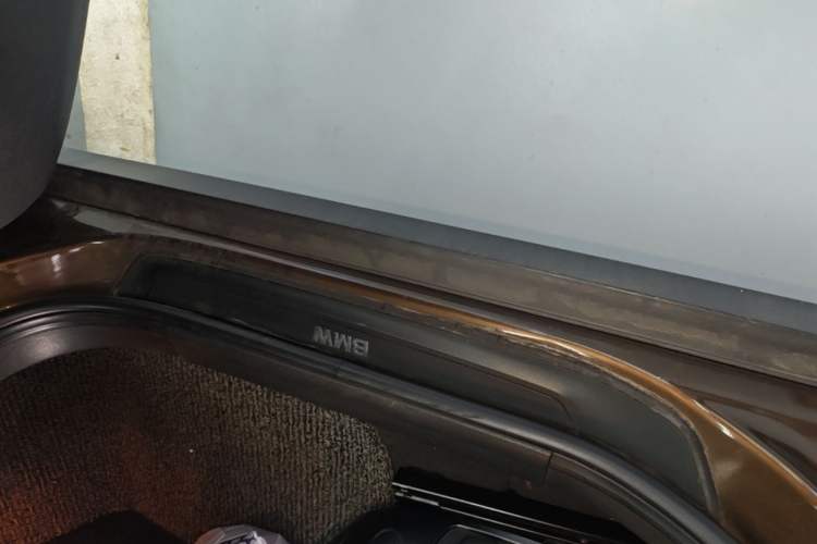 Used BMW X1 2012 sDrive18i Fashion Model Right Side Sill