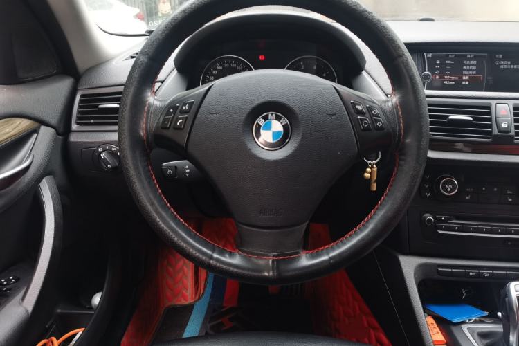 Used BMW X1 2012 xDrive20i Luxury Model Steering Wheel