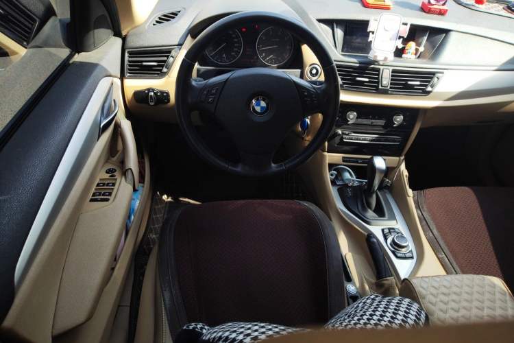 Used BMW X1 2012 sDrive18i Fashion Model Steering Wheel