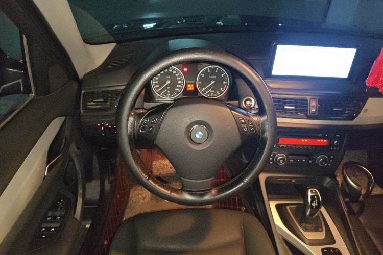 Used BMW X1 2012 sDrive20i Leading Model Steering Wheel