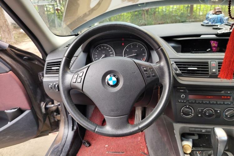 Used BMW X1 2012 sDrive18i Fashion Model Steering Wheel