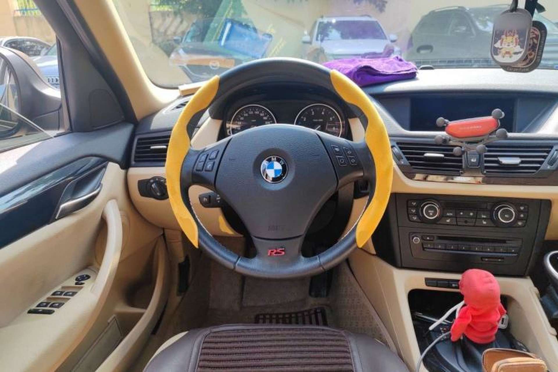 Used BMW X1 2012 sDrive18i Luxury Model Steering Wheel