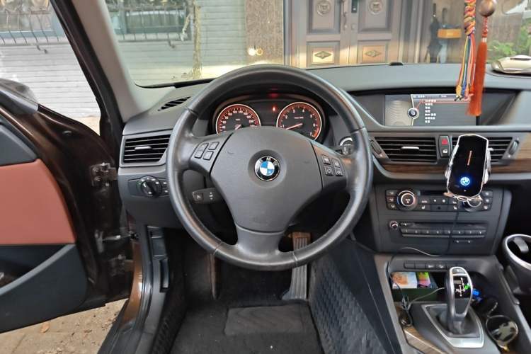 Used BMW X1 2012 xDrive20i Steering Wheel