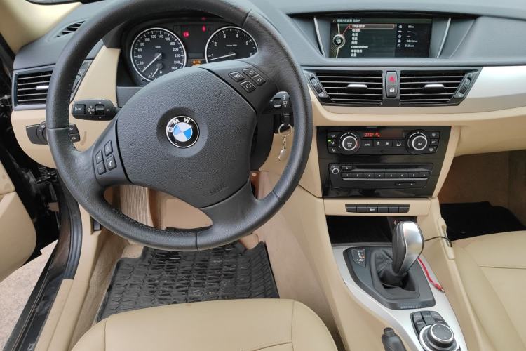 Used BMW X1 2012 sDrive18i Luxury Edition Steering Wheel