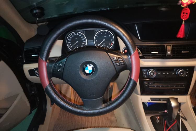 Used BMW X1 2012 sDrive18i Luxury Edition Steering Wheel