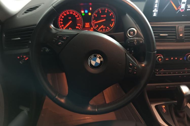 Used BMW X1 2012 sDrive18i Luxury Edition Steering Wheel