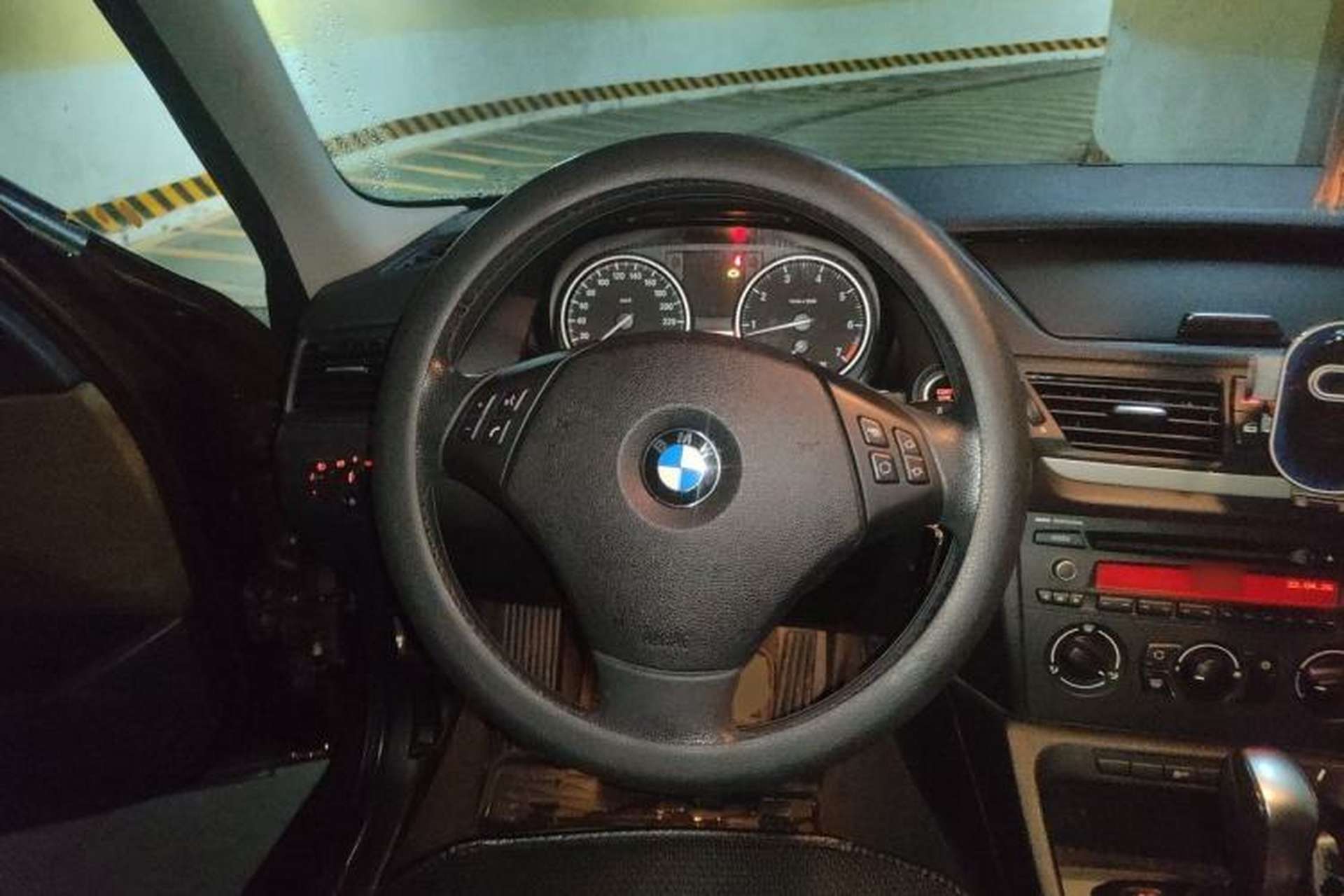 Used BMW X1 2012 sDrive18i Fashion Model Steering Wheel