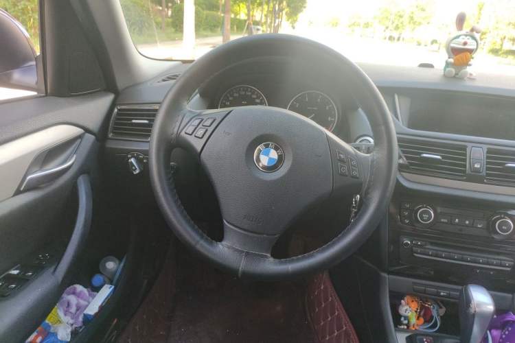 Used BMW X1 2012 sDrive18i Luxury Edition Steering Wheel
