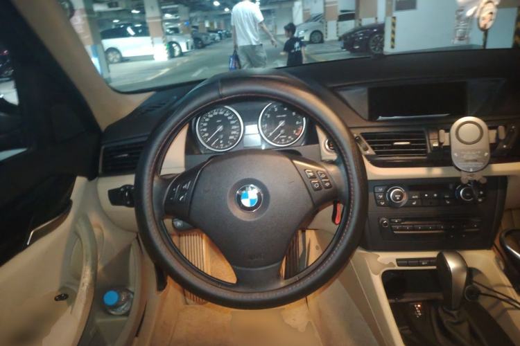 Used BMW X1 2012 sDrive18i Luxury Model Steering Wheel