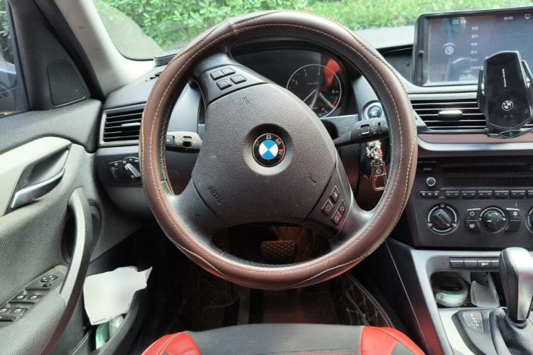 Used BMW X1 2012 sDrive18i Fashion Model Steering Wheel