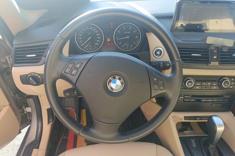Used BMW X1 2012 sDrive18i Luxury Model Steering Wheel