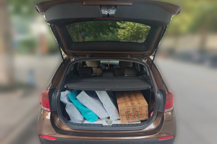 Used BMW X1 2012 sDrive18i Luxury Edition Trunk