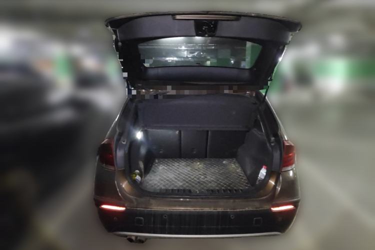 Used BMW X1 2012 sDrive20i Leading Model Trunk