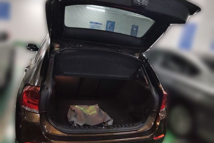 Used BMW X1 2012 sDrive18i Fashion Model Trunk