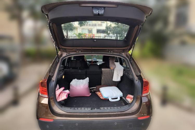 Used BMW X1 2012 sDrive18i Fashion Model Trunk