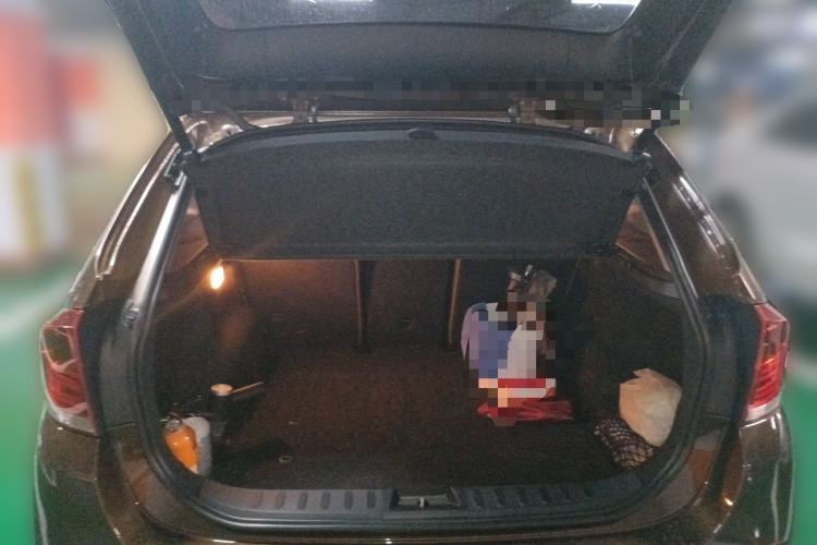 Used BMW X1 2012 xDrive20i Trunk