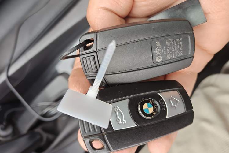 Used BMW X1 2012 sDrive18i Luxury Edition Vehicle Key