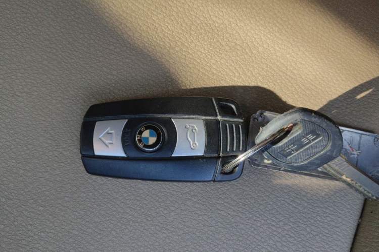 Used BMW X1 2012 sDrive18i Luxury Model Vehicle Key