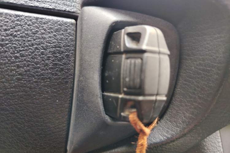 Used BMW X1 2012 sDrive18i Fashion Model Vehicle Key