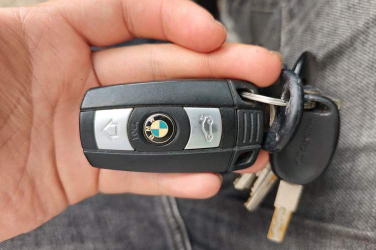 Used BMW X1 2012 xDrive20i Vehicle Key