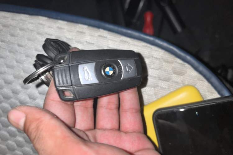 Used BMW X1 2012 sDrive18i Fashion Model Vehicle Key