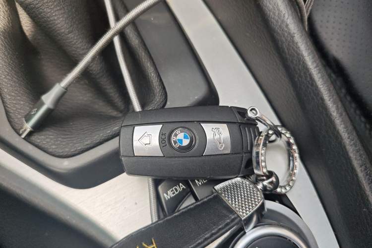 Used BMW X1 2012 sDrive18i Luxury Edition Vehicle Key