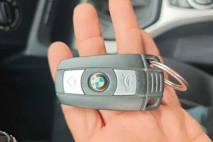 Used BMW X1 2012 sDrive18i Fashion Model Vehicle Key