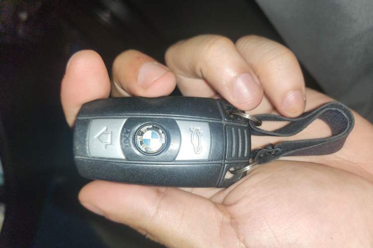 Used BMW X1 2012 xDrive20i Luxury Model Vehicle Key