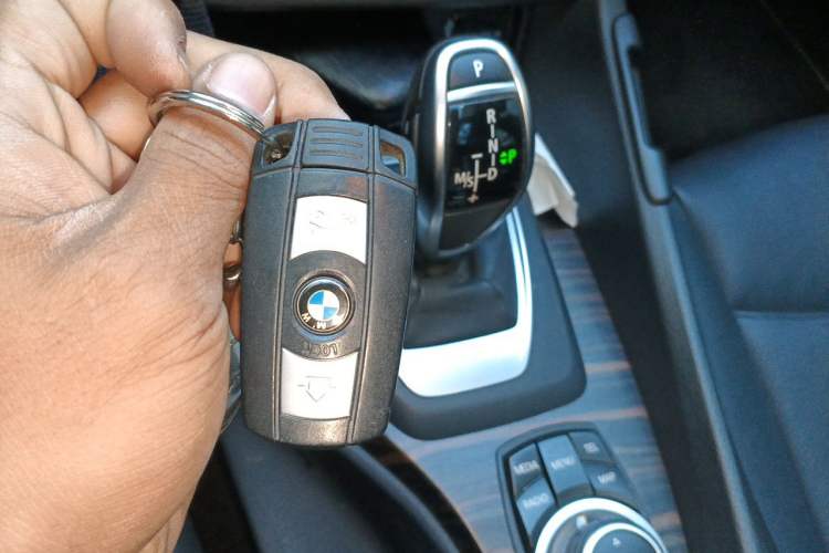 Used BMW X1 2012 xDrive28i Vehicle Key