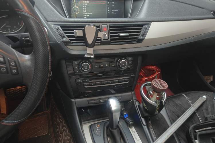 Used BMW X1 2012 sDrive18i Luxury Edition Audio And AC Panel