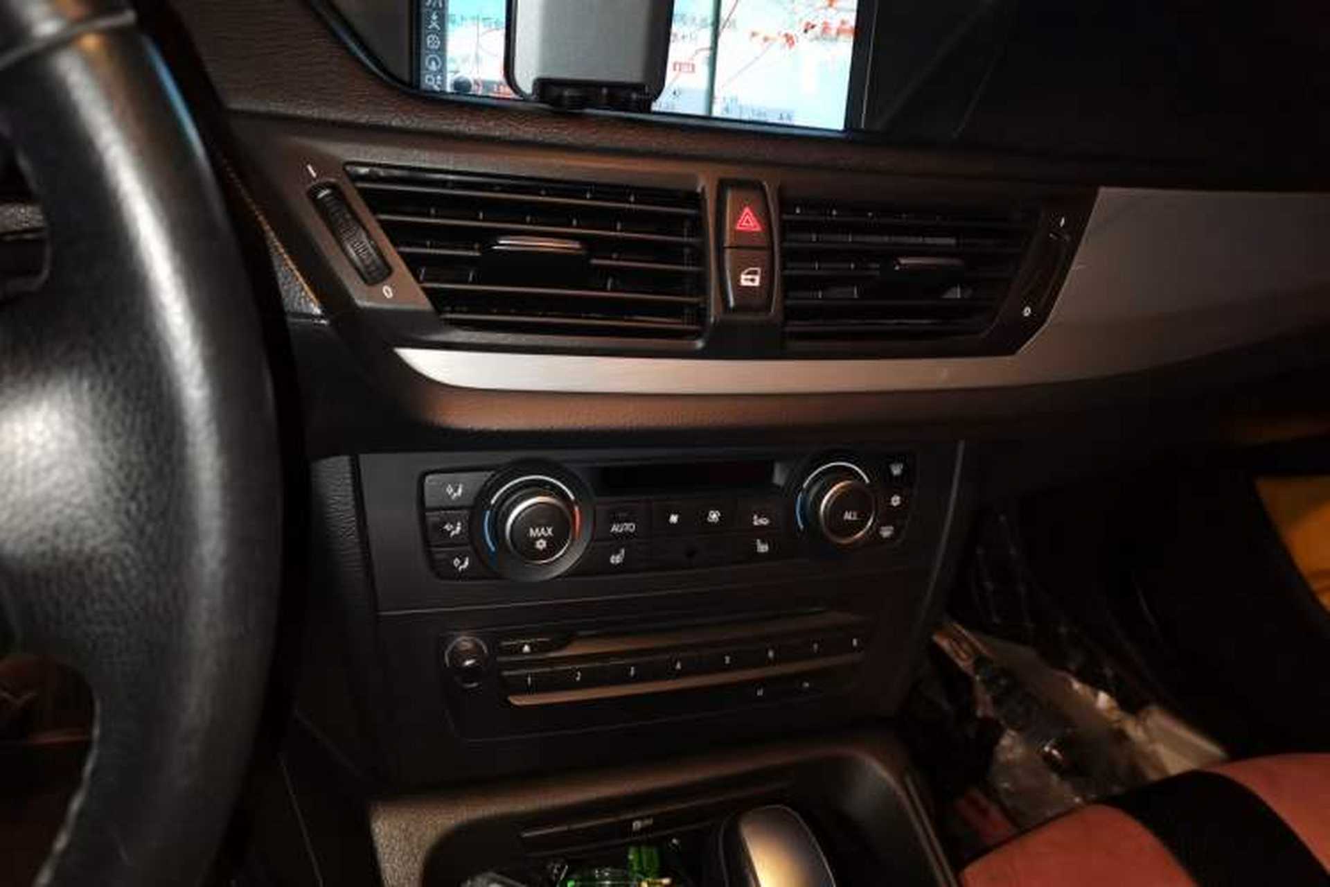 Used BMW X1 2012 sDrive18i Fashion Model Audio And AC Panel