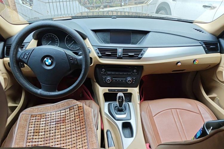 Used BMW X1 2012 sDrive20i Leading Model Center Console