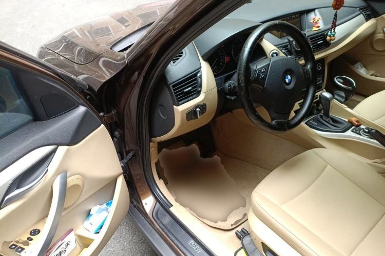 Used BMW X1 2012 sDrive18i Luxury Edition Driver Seat