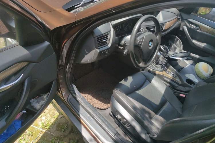Used BMW X1 2012 sDrive18i Luxury Model Driver Seat