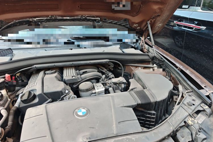 Used BMW X1 2012 sDrive18i Luxury Edition Engine Bay Left