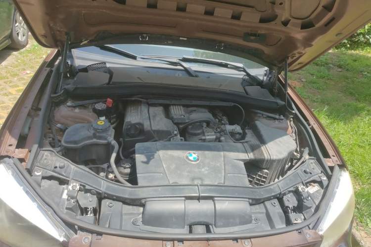Used BMW X1 2012 sDrive18i Luxury Model Engine Bay